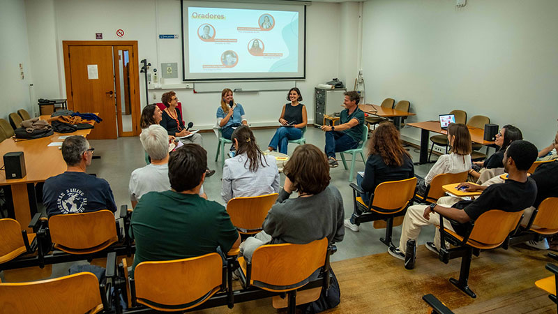 Mesa-redonda "Instituições de Ensino Superior e Saúde Mental: para onde vamos?"